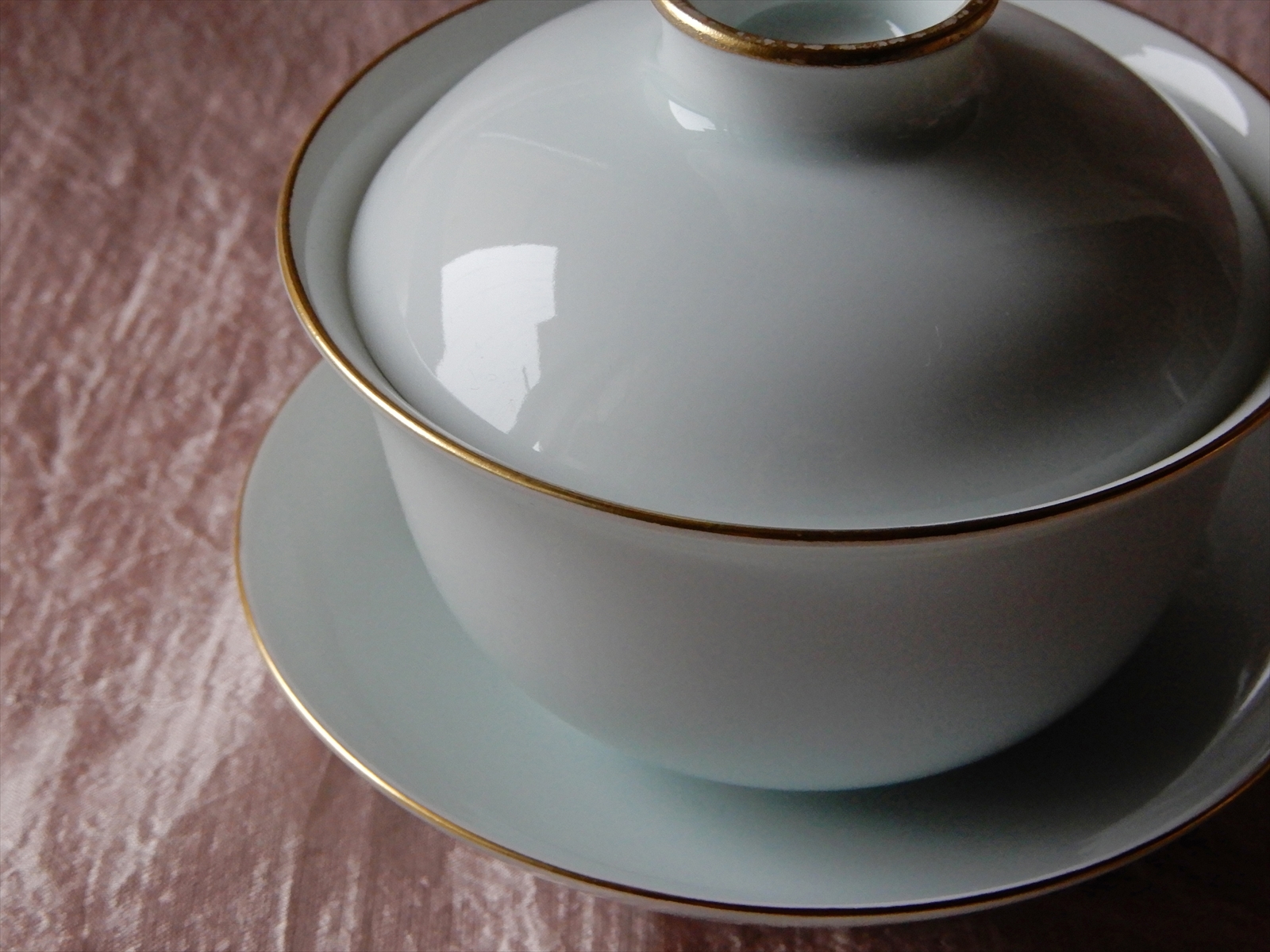 とても希少な本景徳鎮総手工の白磁蓋碗 | 景徳鎮高級磁器は迎茶へ