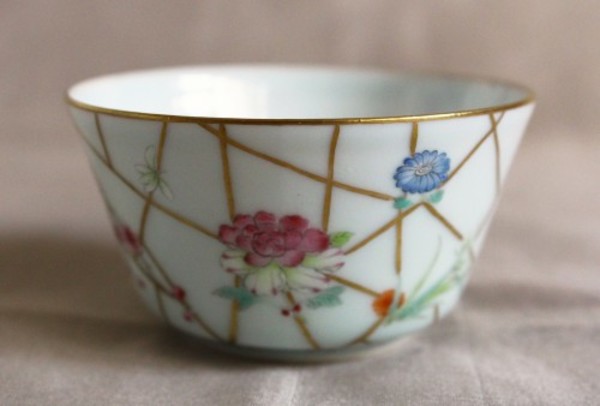 清朝時代の雰囲気をみごとに写した普洱馬蹄杯